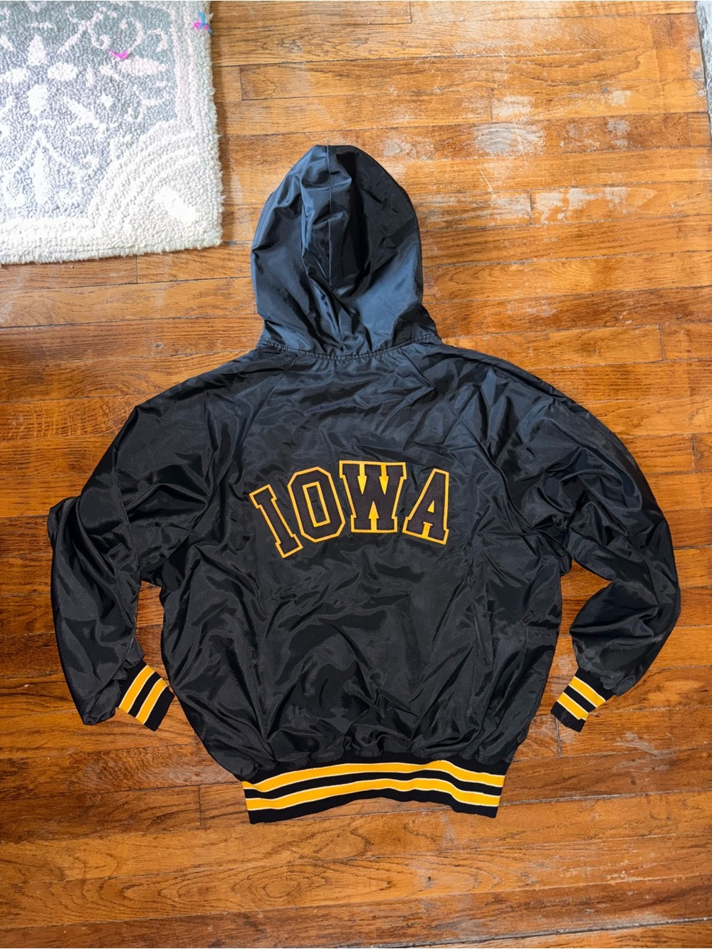 Vintage Iowa Hawkeyes Pullover Windbreaker Jacket Size Large